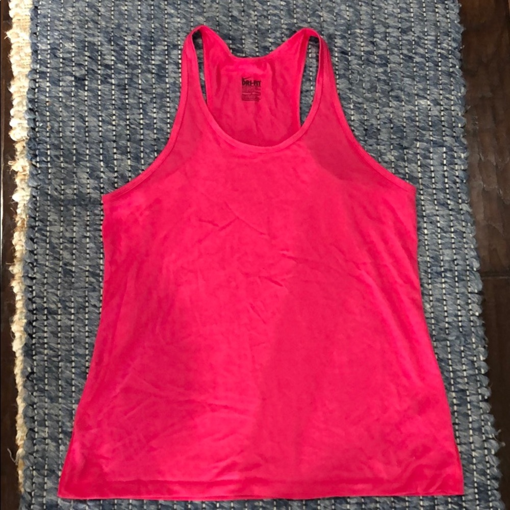 Women’s athletic tank